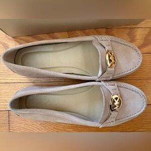 Michael Kors | Tan Loafer | Size 7